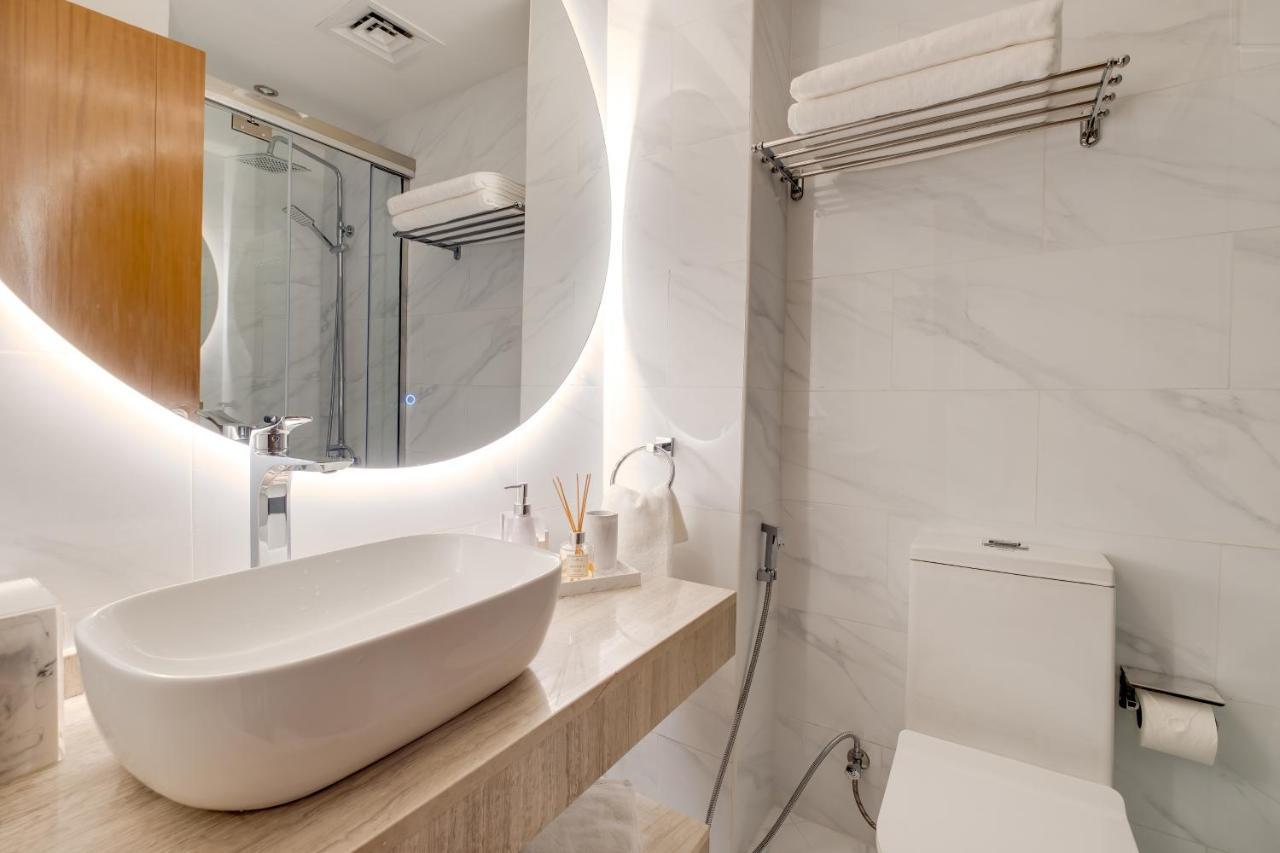 Luxury Apt - Rooftop Pool - City View Дубай Екстериор снимка