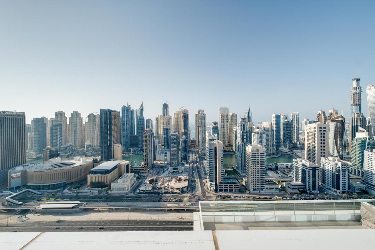 Luxury Apt - Rooftop Pool - City View Дубай Екстериор снимка